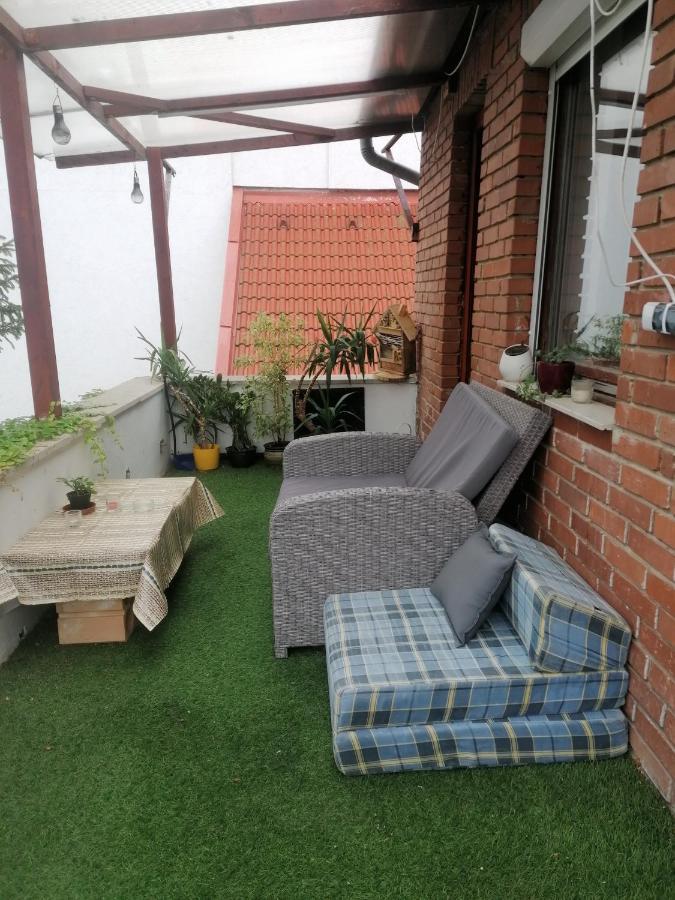 Ujkapu Sunshine Apartments Győr Exteriör bild