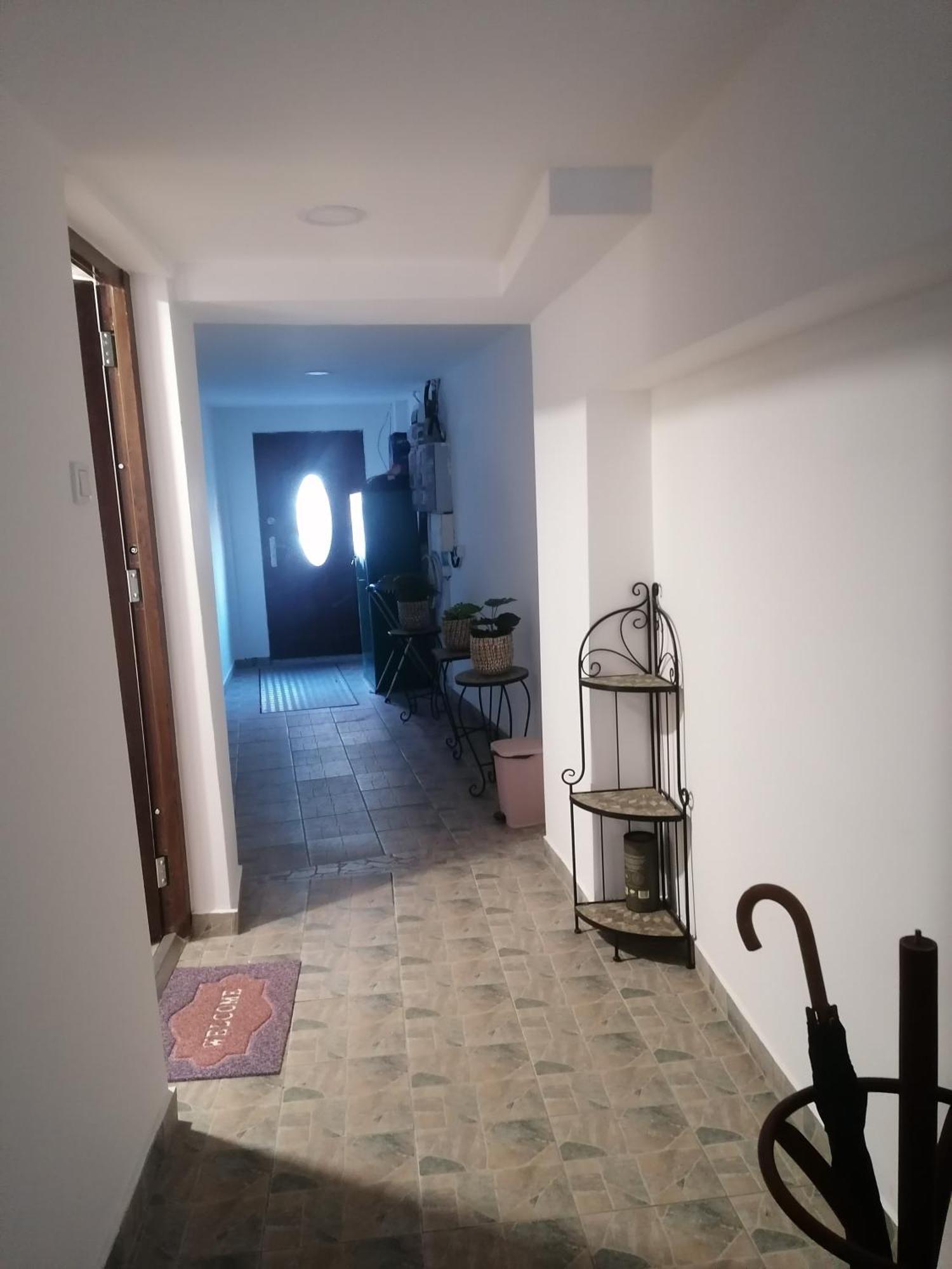 Ujkapu Sunshine Apartments Győr Exteriör bild