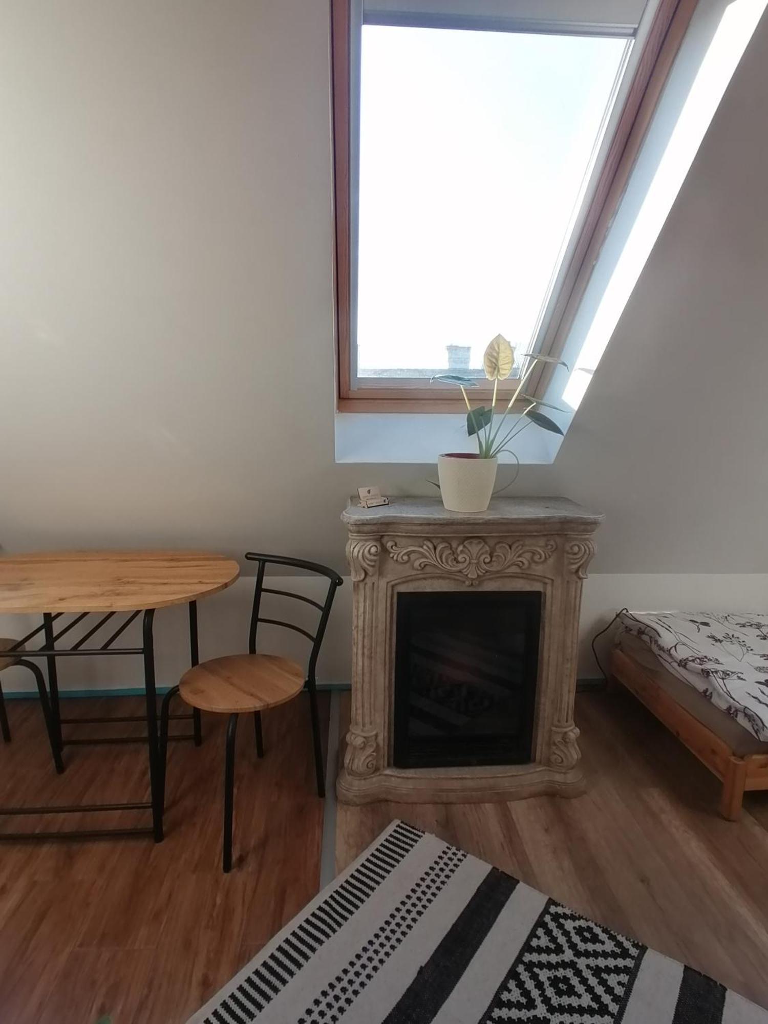 Ujkapu Sunshine Apartments Győr Exteriör bild