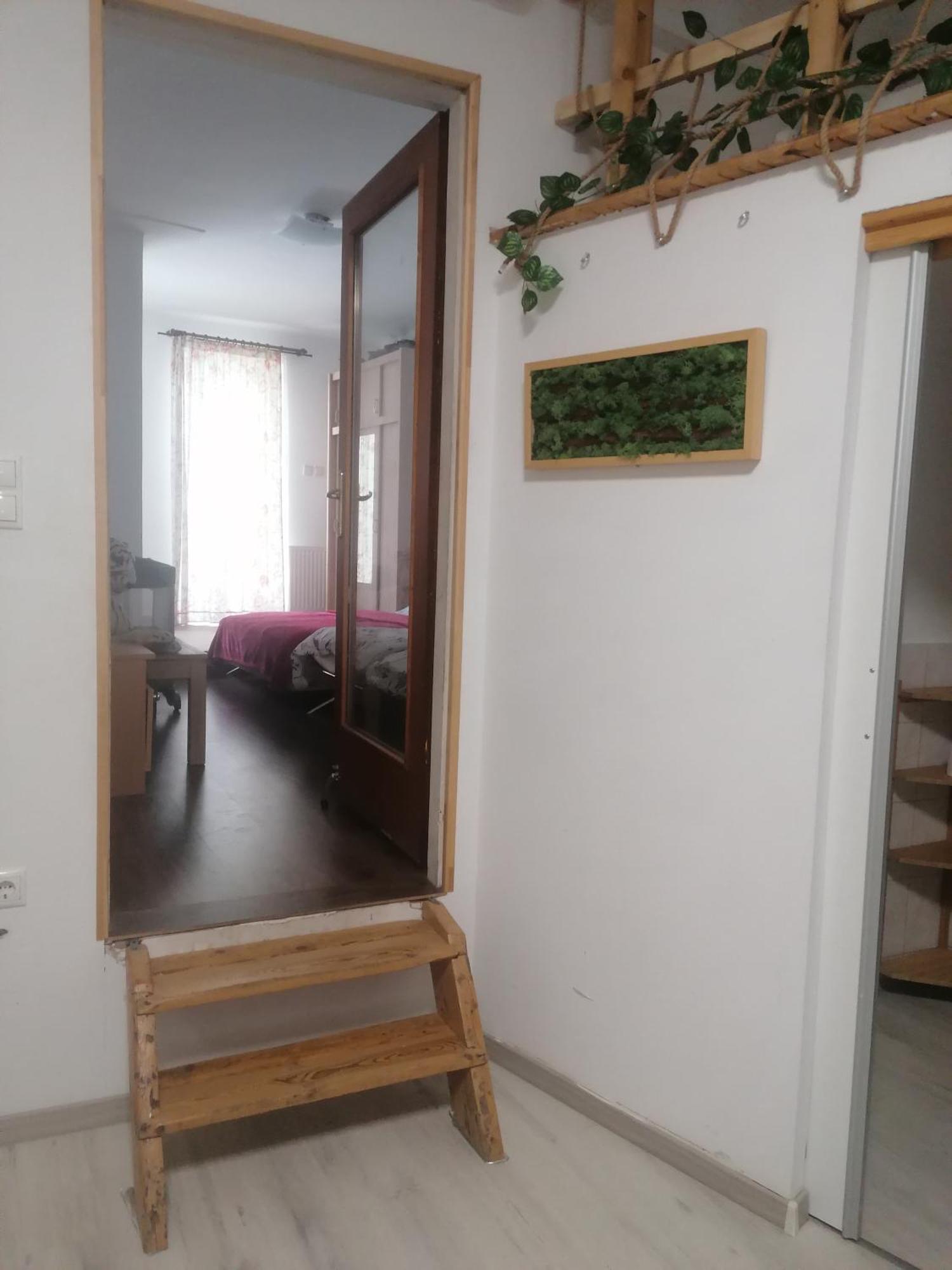 Ujkapu Sunshine Apartments Győr Exteriör bild