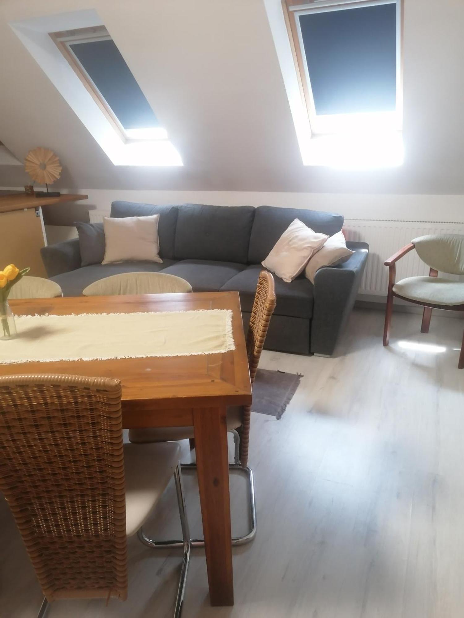 Ujkapu Sunshine Apartments Győr Exteriör bild
